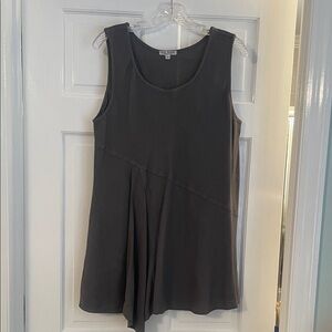 Elegant Gray Sleeveless Top